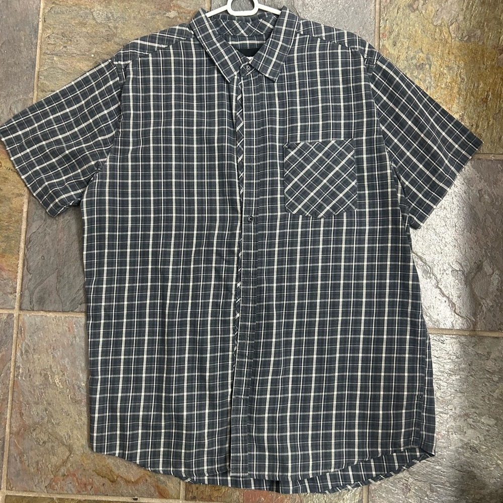 Hurley Short Sleeve Button Down Shirt Size XL